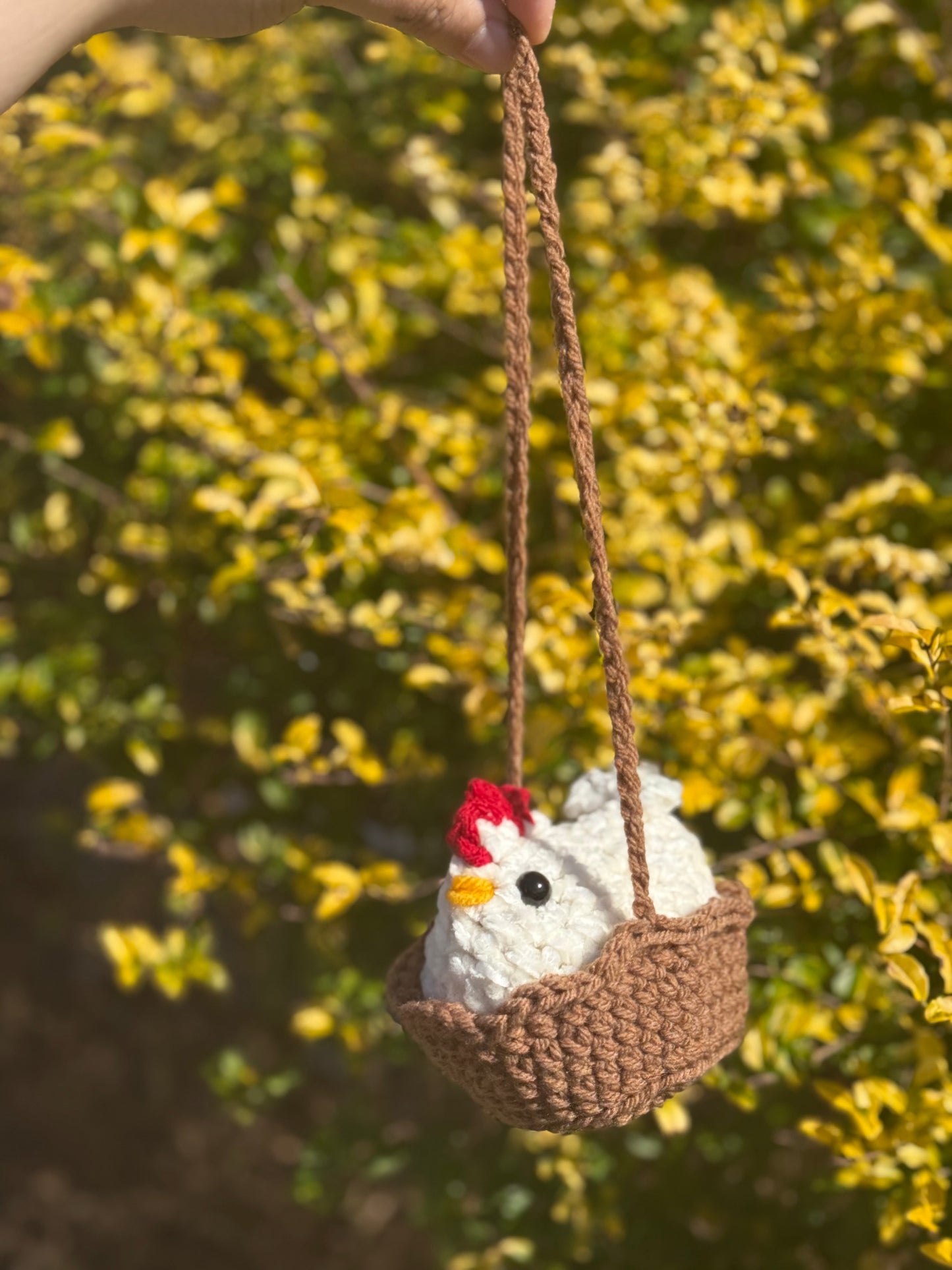 Swinging Hen