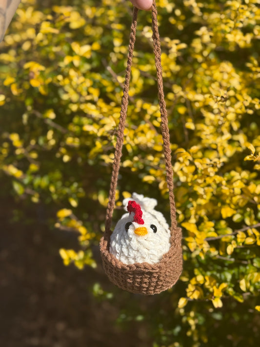 Swinging Hen